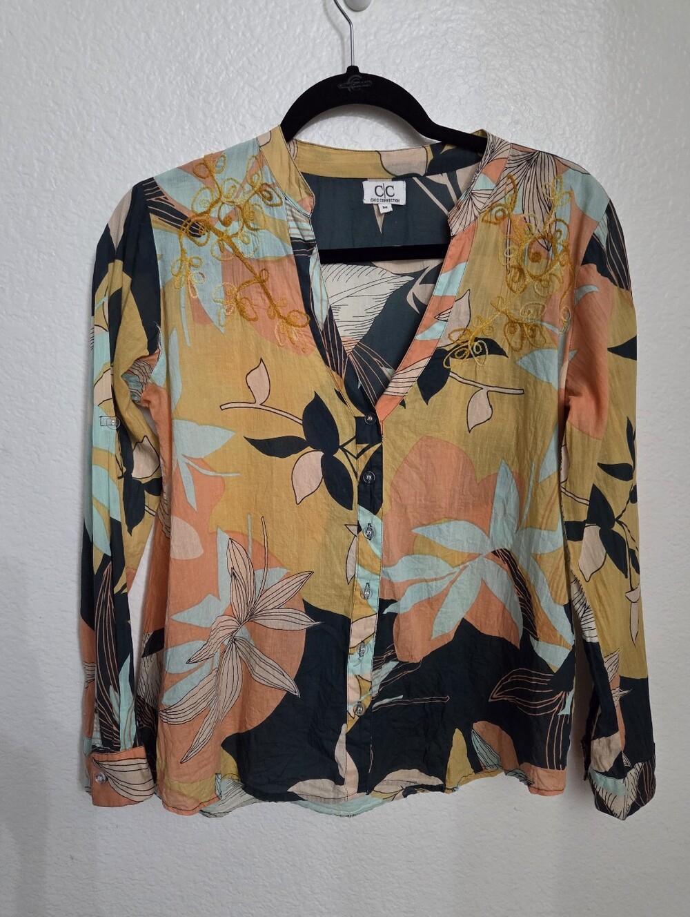 Chic Connection Cotton Multi-Color Floral Button-Front Shirt Women's Size Medium